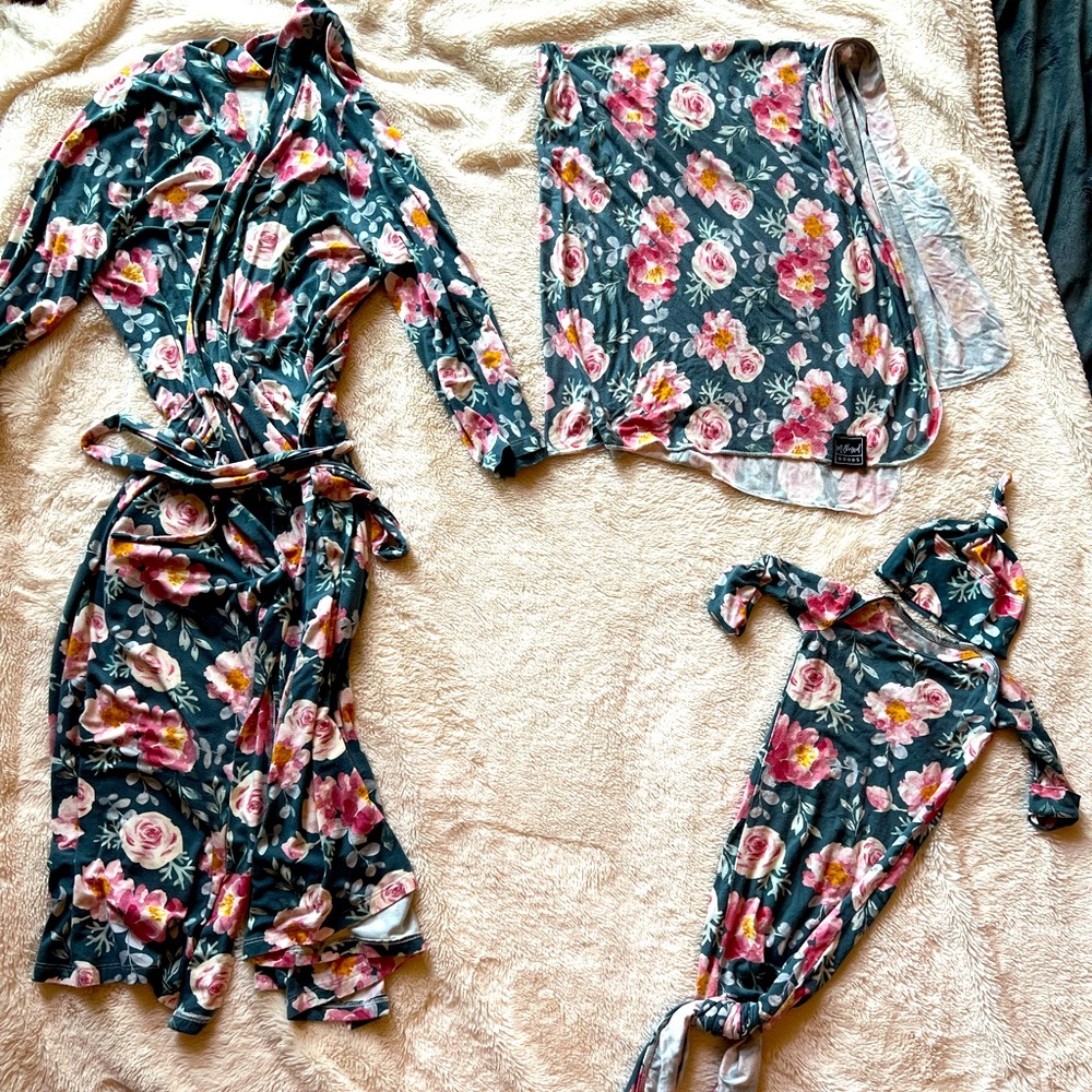 Matching XL organic Robe, and Knotted Gown, Hat, and Swaddle.